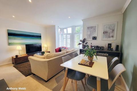 undefined, Second Avenue, Enfield, EN1