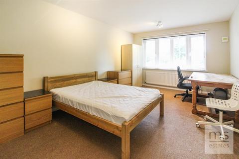 undefined, Derby Road, Nottingham NG7