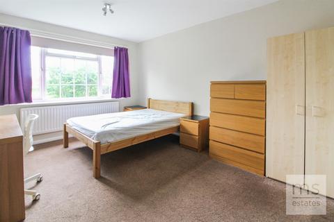 undefined, Derby Road, Nottingham NG7