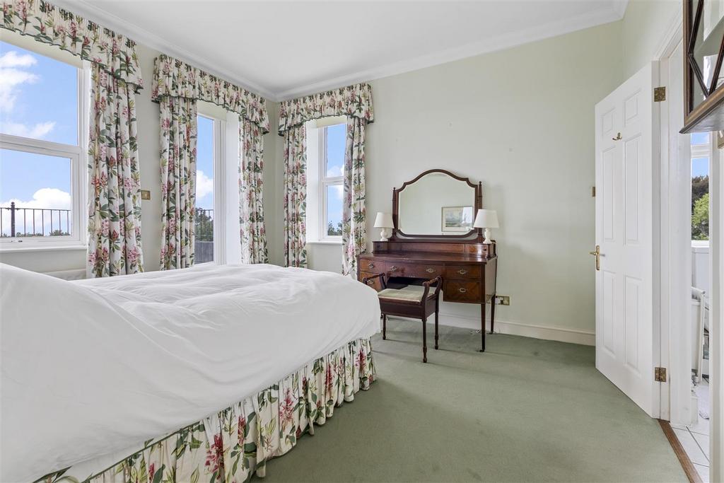 Main Bedroom