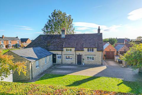 4 bedroom detached house for sale, 5 School Lane, Milton Keynes MK19