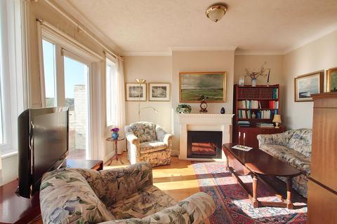 3 bedroom semi-detached house for sale, Hillcrest Road, Newhaven