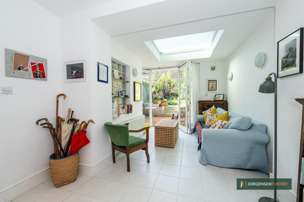 Breakfast Room Lower Ground Two .jpg