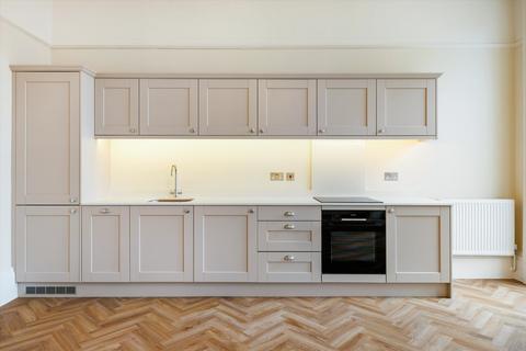 undefined, Cheltenham, Gloucestershire, GL52