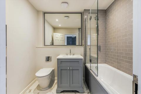 undefined, Cheltenham, Gloucestershire, GL52