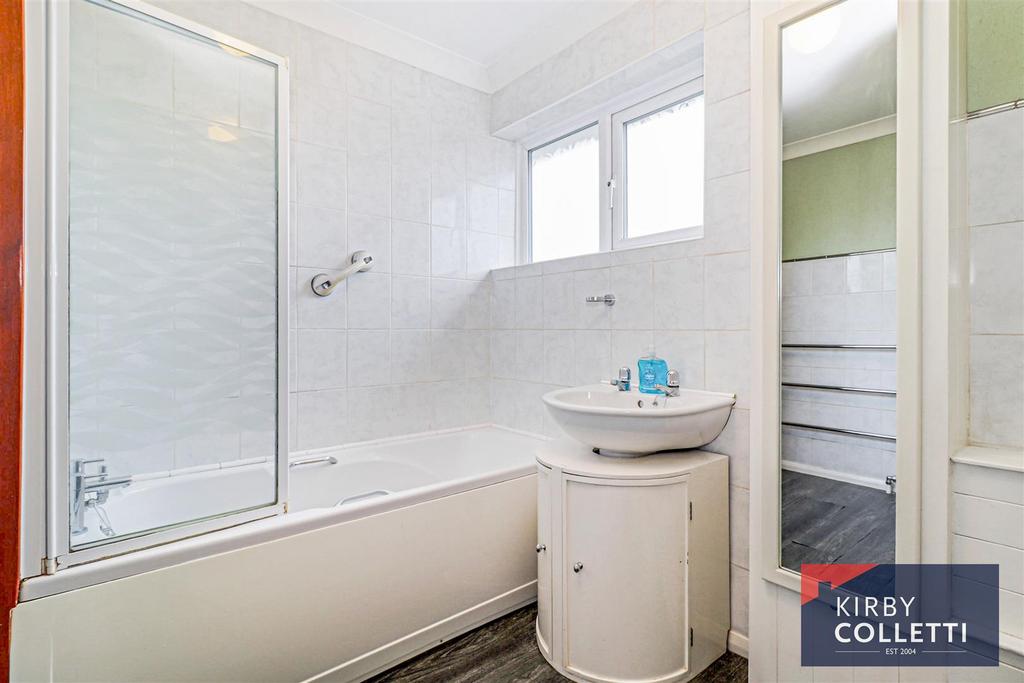Family bathroom
