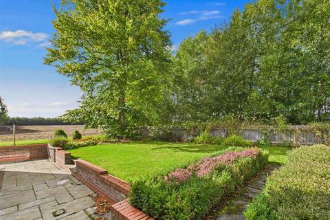 4 bedroom detached house for sale, Manor Fields, West Ella