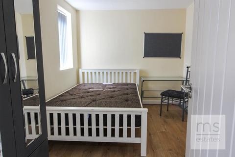 undefined, Forsythia Gardens, Nottingham NG7