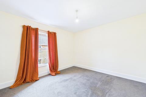 3 bedroom terraced house to rent, Palmerston Road, Peterborough PE2