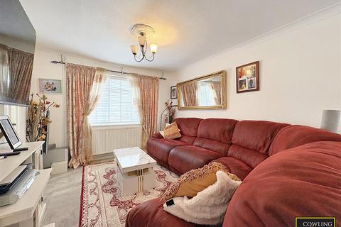3 bedroom terraced house for sale, Bridge Road, Wickford