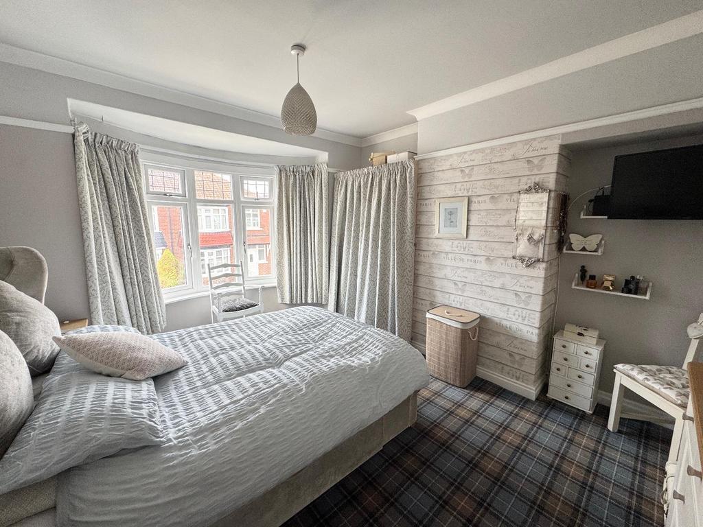 Bedroom (Front)
