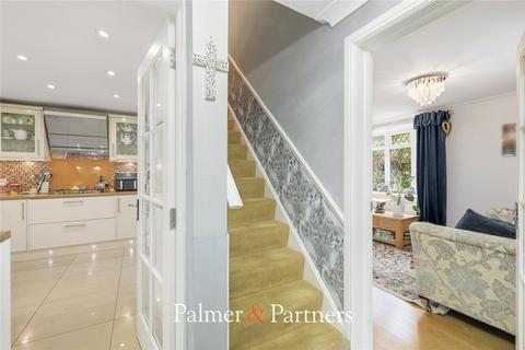 3 bedroom semi-detached house for sale, Pyms Road, Chelmsford CM2