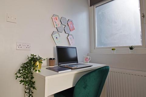 undefined, 444C Streatham High Road, Lambeth, London, SW16