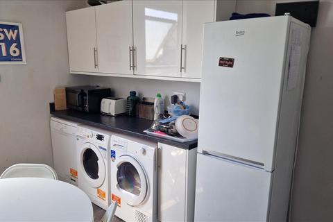 undefined, 444C Streatham High Road, Lambeth, London, SW16