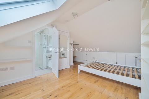 undefined, Bosworth Road, London, N11