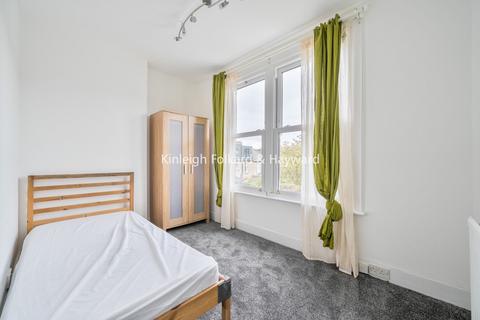 undefined, Bosworth Road, London, N11