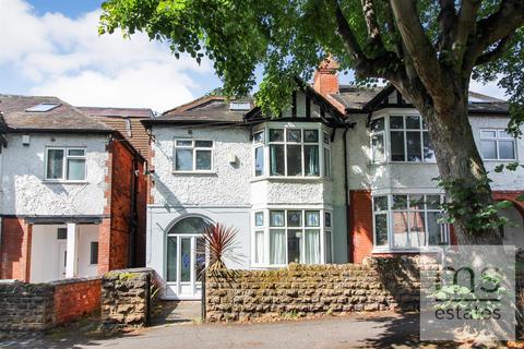 8 bedroom semi-detached house to rent, Harlaxton Drive, Nottingham NG7