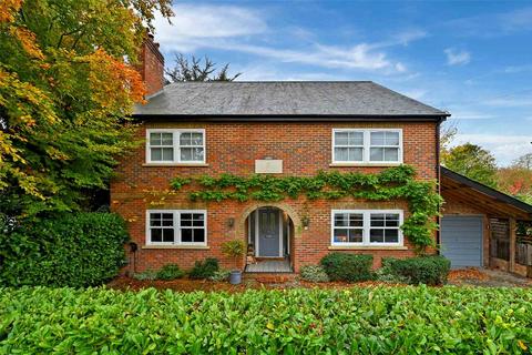 undefined, Montagu Road, Datchet, Slough, SL3