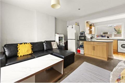 undefined, East Avenue, Hayes
