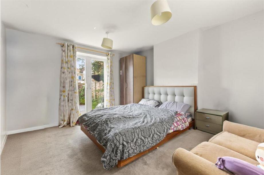 Bedroom.JPG