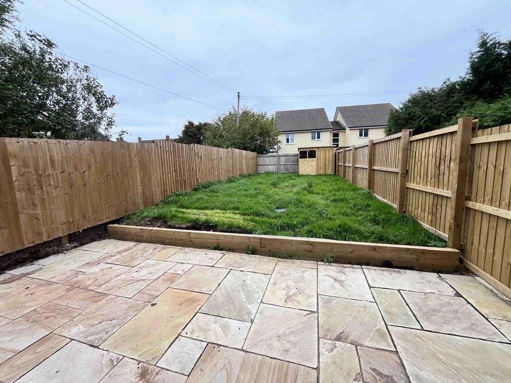 REAR GARDEN &amp; PATIO AREA