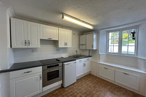 3 bedroom terraced house to rent, Fore Street, Sidbury, Sidmouth