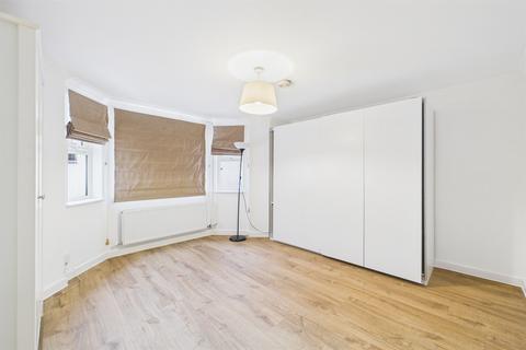 1 bedroom flat to rent, Byrne Road, London, SW12