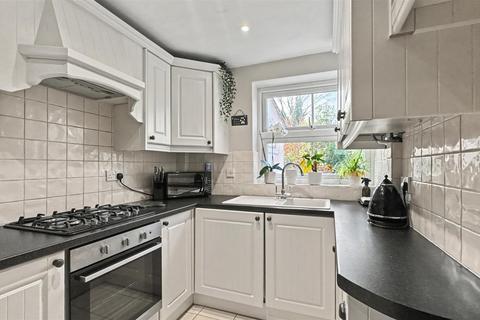 undefined, Winchester Street, Farnborough