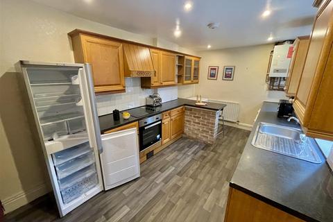 4 bedroom private hall to rent, Coulston Road, Lancaster LA1