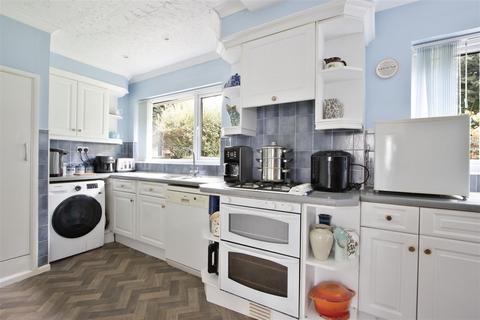 undefined, Dale Crescent, New Tupton, Chesterfield