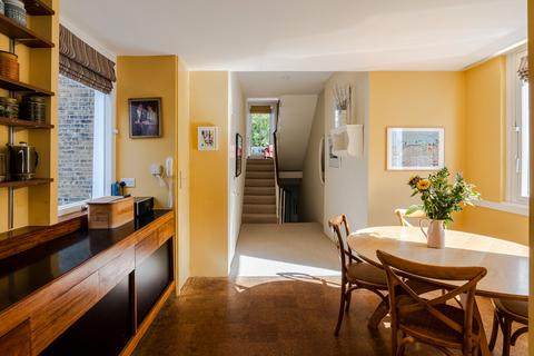 4 bedroom apartment for sale, Winchester Street, London SW1