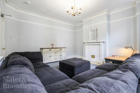 6 bedroom terraced house to rent, Rushworth Avenue, West Bridgford, Nottingham, NG2 7LF