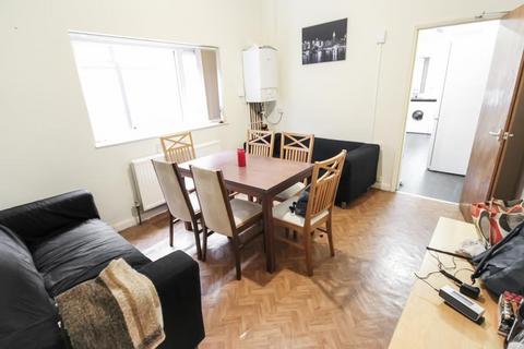 6 bedroom semi-detached house to rent, *£125PPPW* Gedling Grove, Arboretum, Nottingham, NG7 4DU