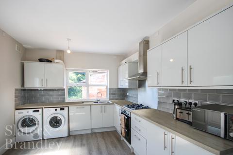 1 bedroom in a house share to rent, Room 2, South Road, West Bridgford, Nottingham, NG2 7AG