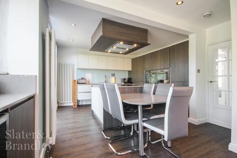 3 bedroom detached house to rent, St. Austell Drive, Nottingham, Nottinghamshire, NG11