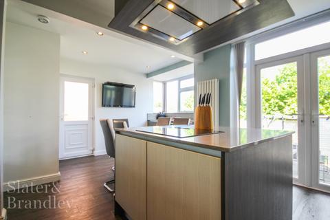 3 bedroom detached house to rent, St. Austell Drive, Nottingham, Nottinghamshire, NG11