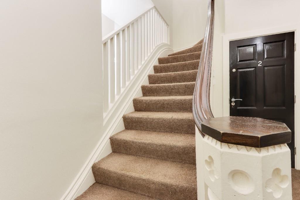 Flat 2 westcliffe (11)