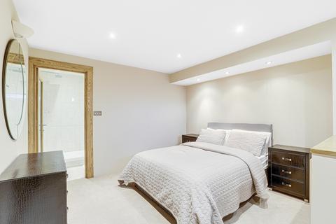 2 bedroom apartment to rent, Castle Boulevard, Nottingham, Nottinghamshire, NG7