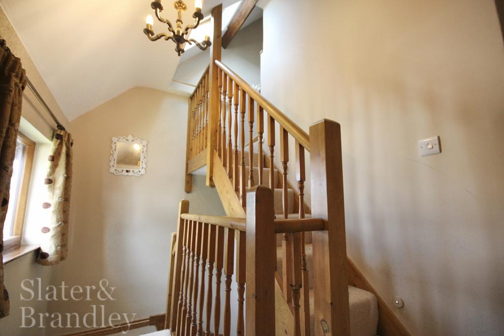 House in Rushcliffe, Nottinghamshire - More