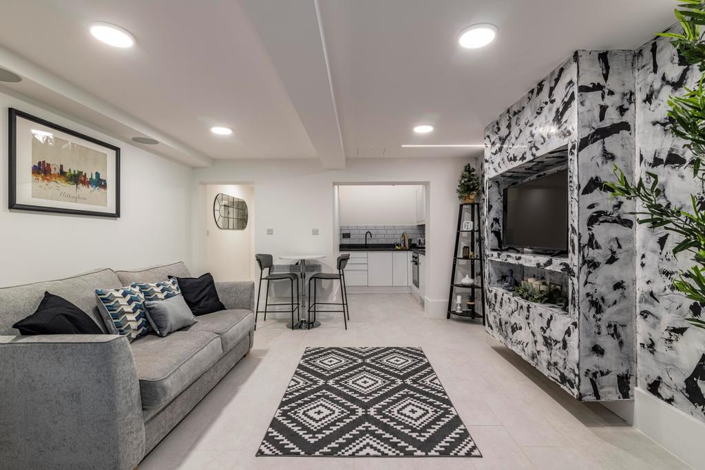 Apartment in Rushcliffe, Nottinghamshire - More