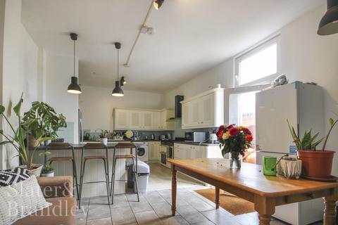 1 bedroom semi-detached house to rent, Meadow Road, Beeston, Nottingham, Nottinghamshire, NG9