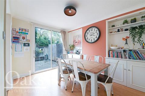 5 bedroom end of terrace house for sale, Harrington Road, South Norwood