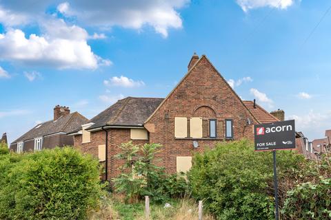 60 Randlesdown Road, Bellingham, London, SE6 3HB