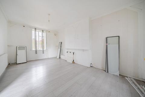 60 Randlesdown Road, Bellingham, London, SE6 3HB