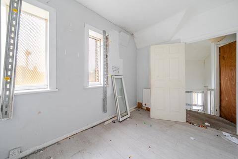 60 Randlesdown Road, Bellingham, London, SE6 3HB