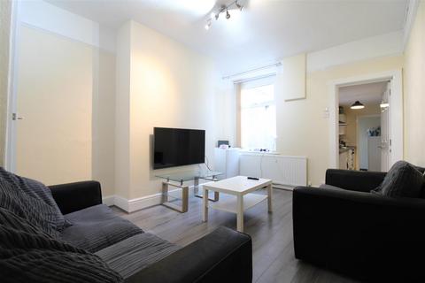 Golgotha Road, Lancaster LA1