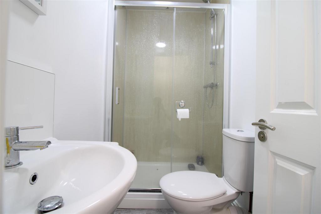 Shower Room 2.jpg