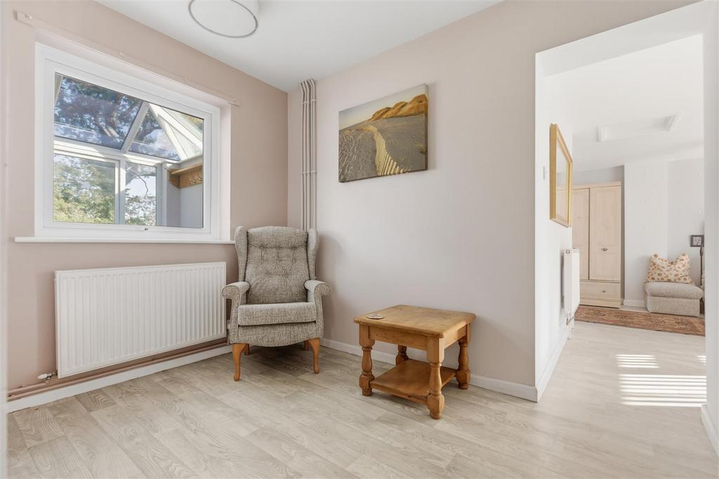 16 Kingfisher Crescent 18.jpg