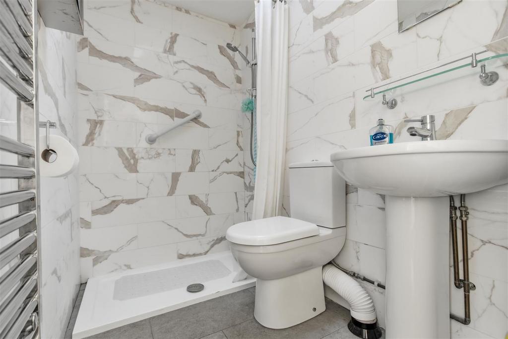 16 Kingfisher Crescent 20.jpg