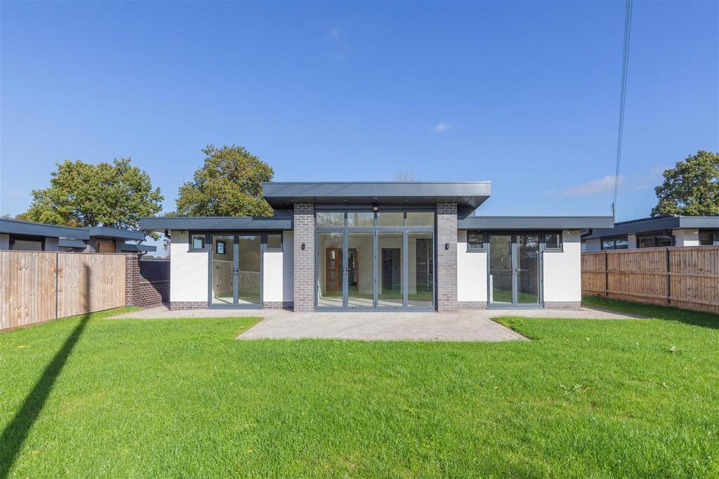 8666547-exterior08.jpg